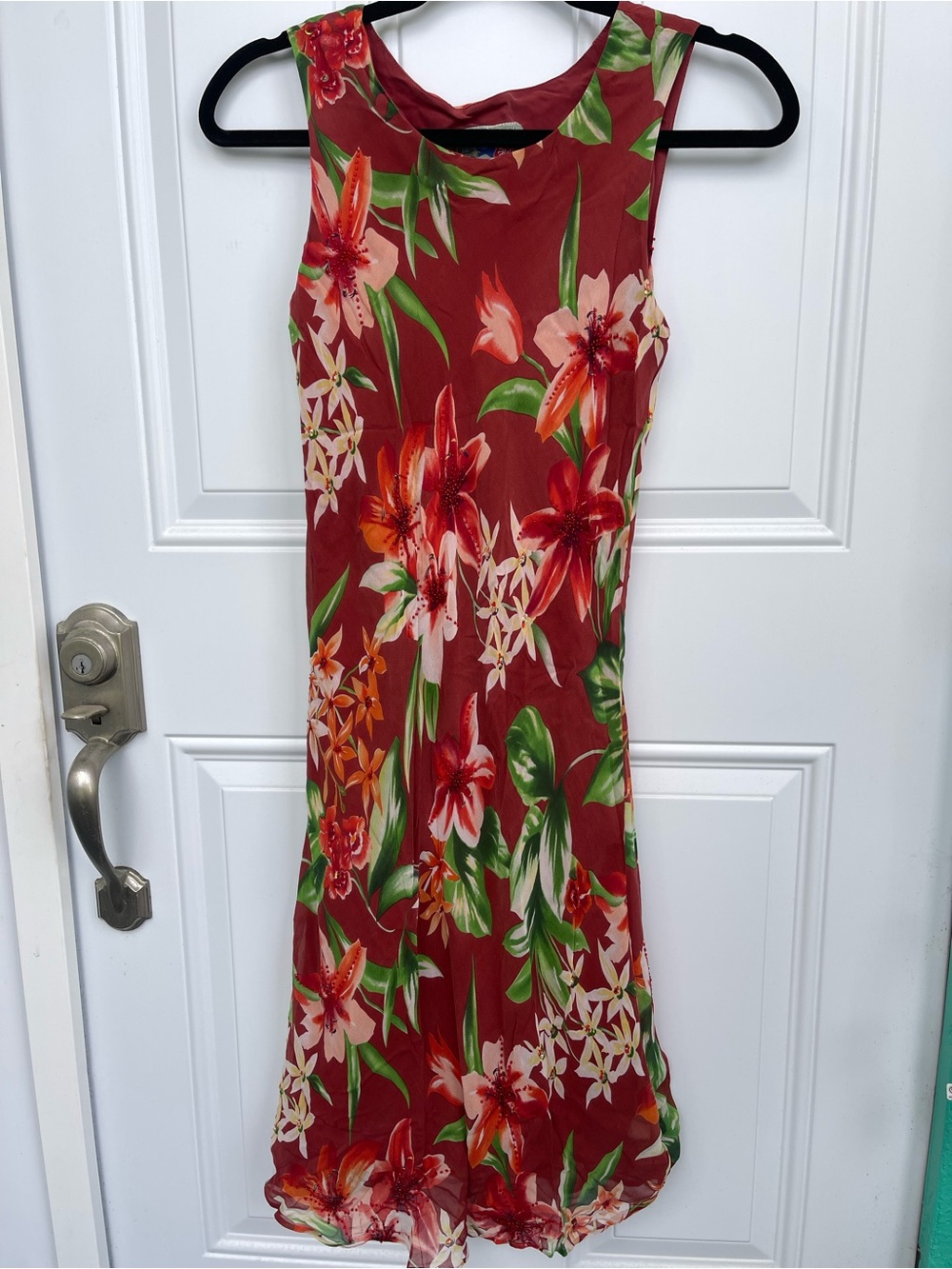 Hilo Hattie 100% Silk Red Beaded Floral Dress Hawaiian Original Vintage Small